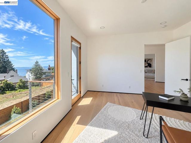 1026 Grizzly Peak Blvd, Berkeley, CA 94708