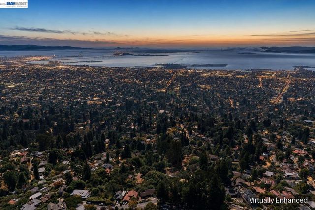 1026 Grizzly Peak Blvd, Berkeley, CA 94708