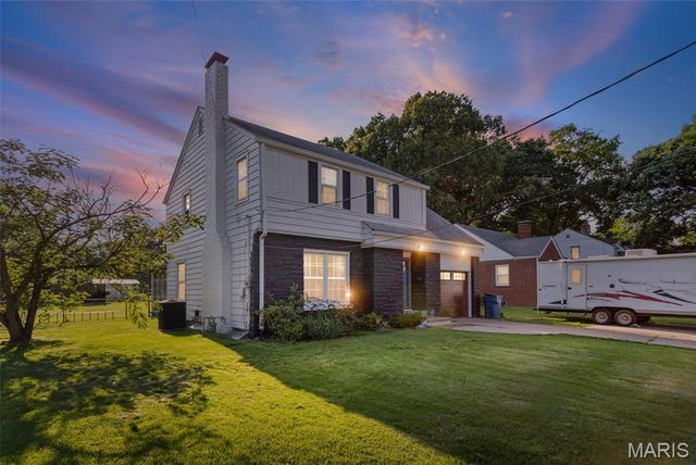 2408 Alby Street, Alton, IL 62002