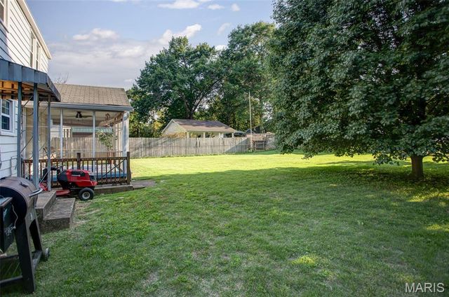 2408 Alby Street, Alton, IL 62002