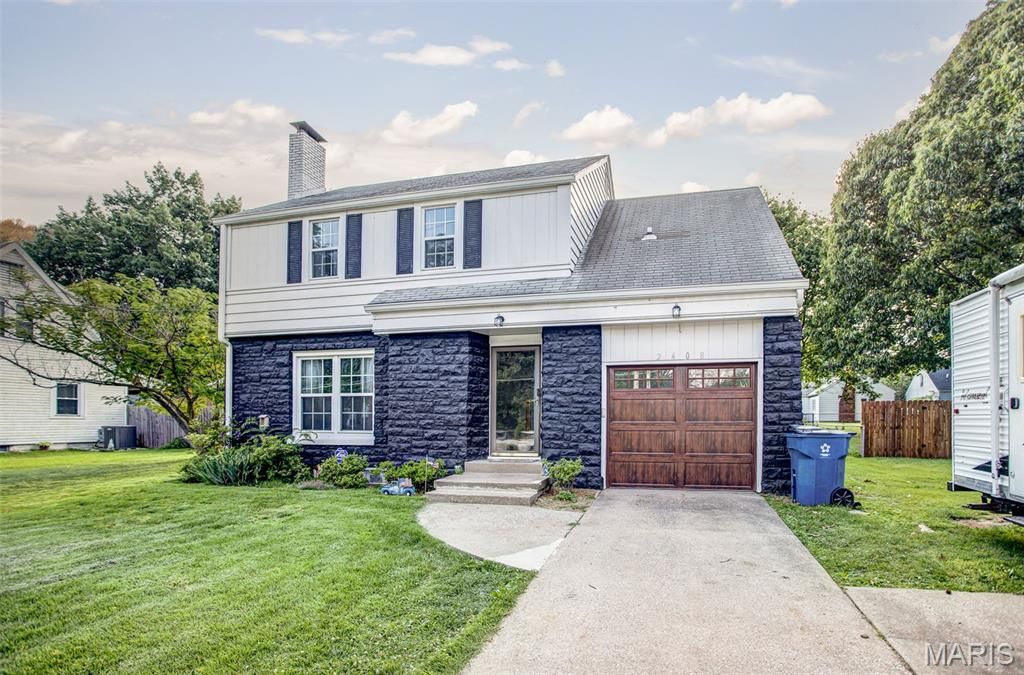 2408 Alby Street, Alton, IL 62002