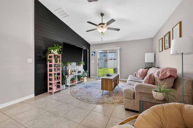 9324 LEMON DROP LOOP, Sun City Center, FL 33573