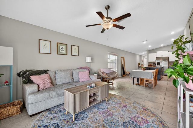 9324 LEMON DROP LOOP, Sun City Center, FL 33573