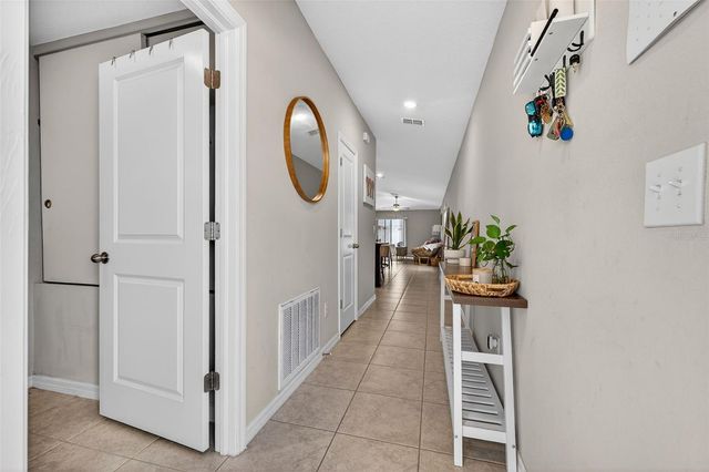 9324 LEMON DROP LOOP, Sun City Center, FL 33573