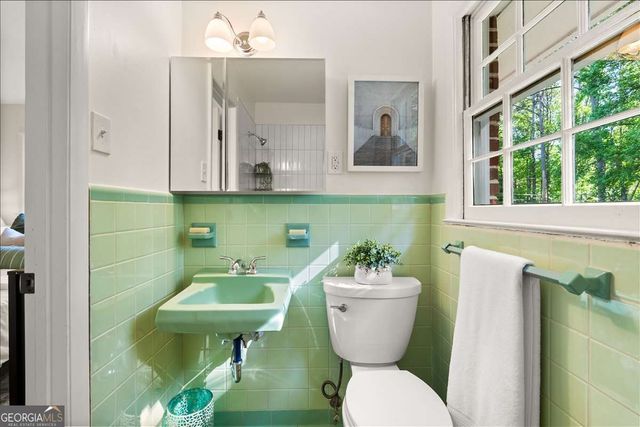 3075 Hudson Court, Decatur, GA 30033