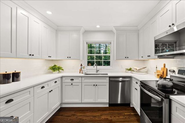 3075 Hudson Court, Decatur, GA 30033