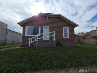 5216 Third Street, Dayton, OH 45417
