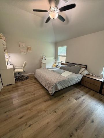 11311 Cascading Stream Way, Houston, TX 77044