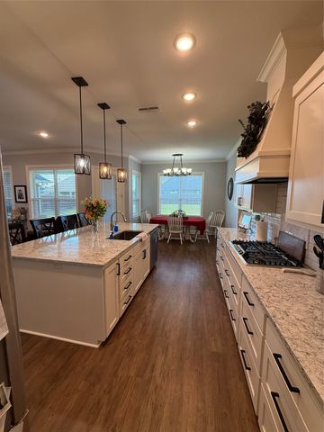 1003 Stone Bridge Street, Mt Pleasant, TX 75455