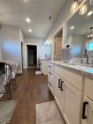 1003 Stone Bridge Street, Mt Pleasant, TX 75455