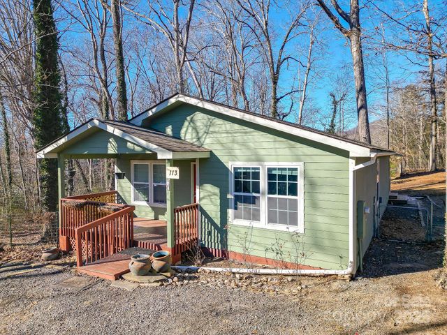 113 Pin Cherry Lane, Candler, NC 28715