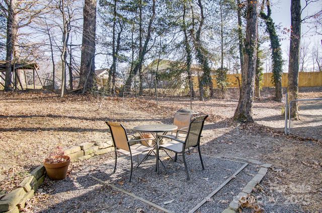 113 Pin Cherry Lane, Candler, NC 28715