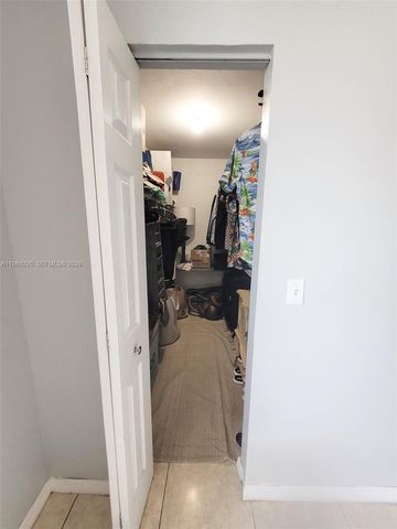 1801 S Treasure Dr 318, North Bay Village, FL 33141