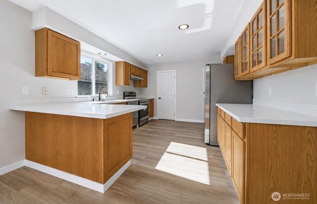 313 E 52nd Street, Tacoma, WA 98404