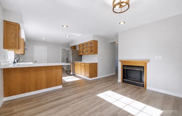 313 E 52nd Street, Tacoma, WA 98404
