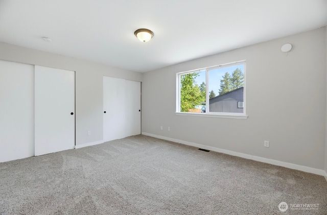 313 E 52nd Street, Tacoma, WA 98404