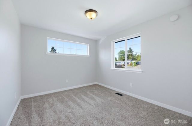 313 E 52nd Street, Tacoma, WA 98404