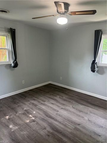 470 Gretna CT, Hampton, VA 23669