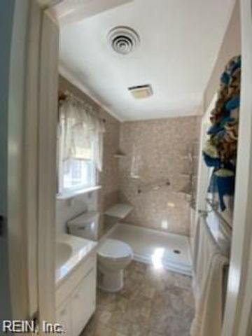 470 Gretna CT, Hampton, VA 23669