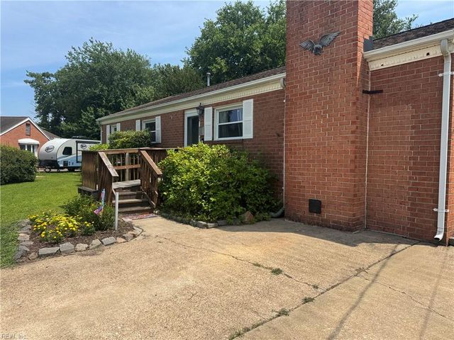 470 Gretna CT, Hampton, VA 23669