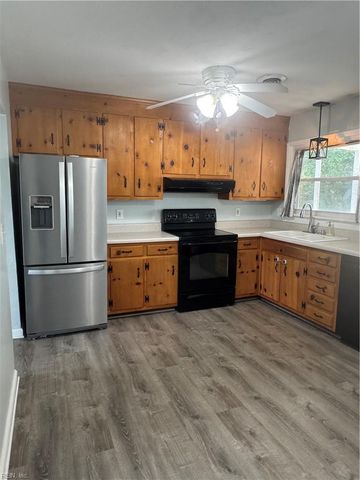 470 Gretna CT, Hampton, VA 23669