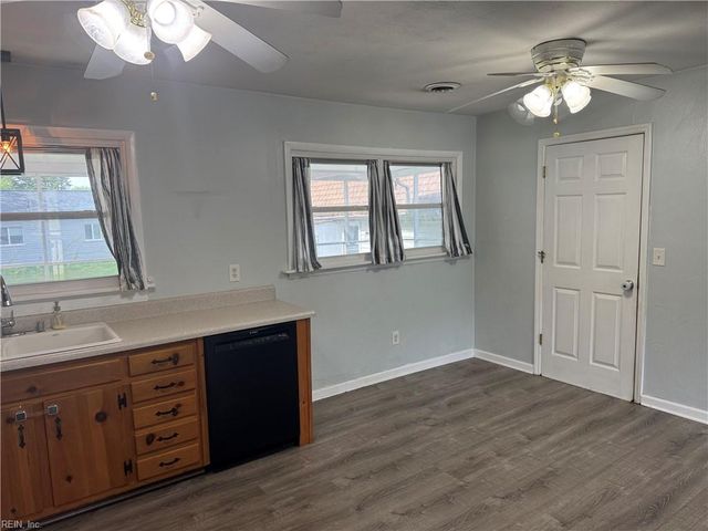 470 Gretna CT, Hampton, VA 23669