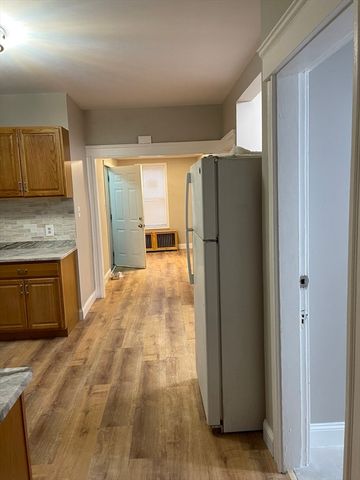 52 Houghton St 1, Worcester, MA 01604