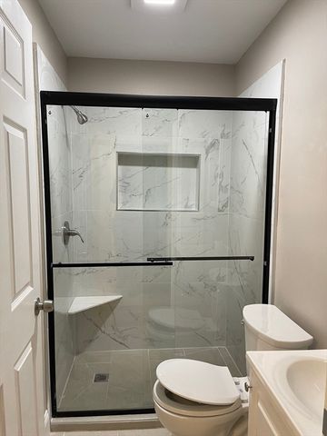 52 Houghton St 1, Worcester, MA 01604