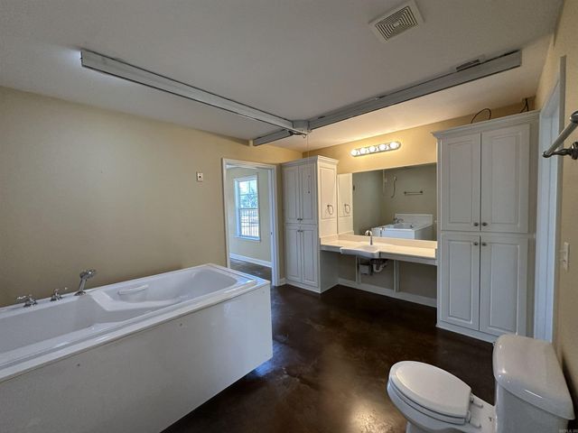 1111 Silver Leaf Drive, Alexander, AR 72002