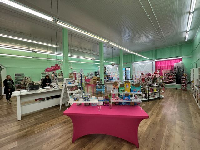315 S Rogers Street, Waxahachie, TX 75165