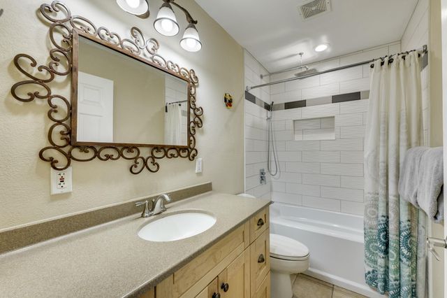 1307 S Meadows DR, Austin, TX 78758