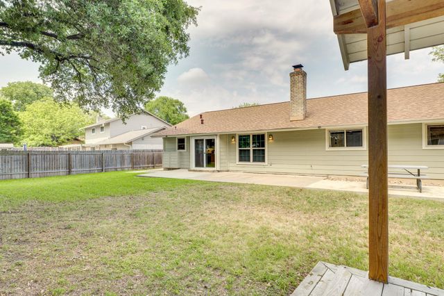 1307 S Meadows DR, Austin, TX 78758