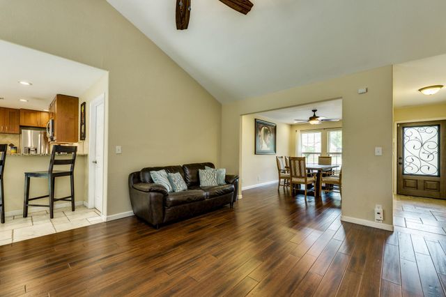 1307 S Meadows DR, Austin, TX 78758