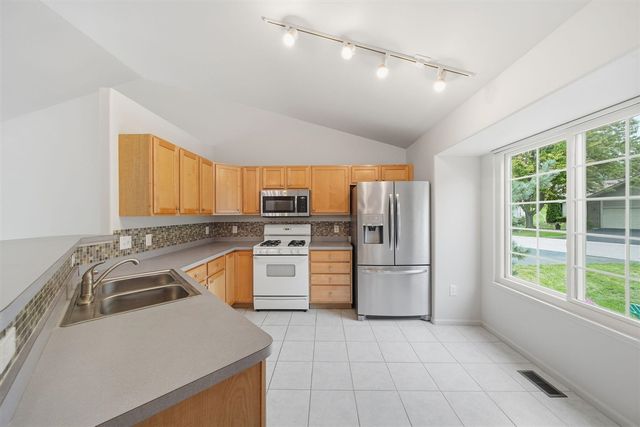 4029 Boulder Pond Drive, Ann Arbor, MI 48108