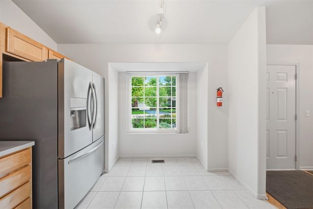 4029 Boulder Pond Drive, Ann Arbor, MI 48108