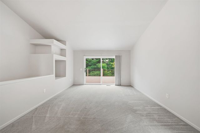 4029 Boulder Pond Drive, Ann Arbor, MI 48108