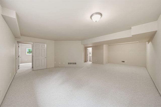 4029 Boulder Pond Drive, Ann Arbor, MI 48108