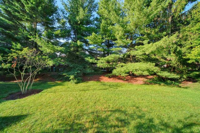 4029 Boulder Pond Drive, Ann Arbor, MI 48108