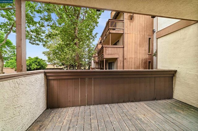 2055 Sierra Rd 106, Concord, CA 94518