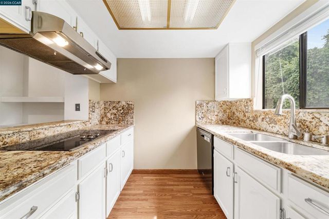 2055 Sierra Rd 106, Concord, CA 94518