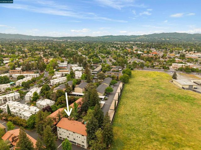 2055 Sierra Rd 106, Concord, CA 94518