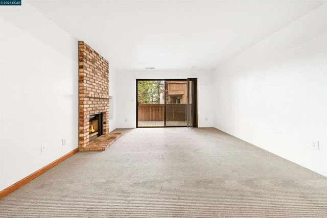 2055 Sierra Rd 106, Concord, CA 94518