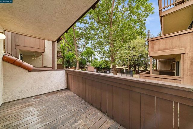 2055 Sierra Rd 106, Concord, CA 94518