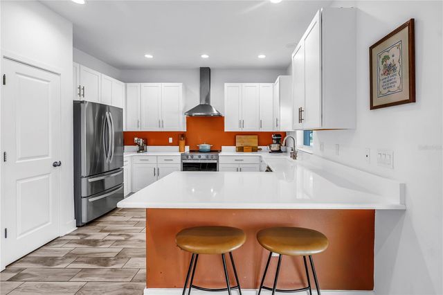 2119 CATALONIA WAY S, St Petersburg, FL 33712