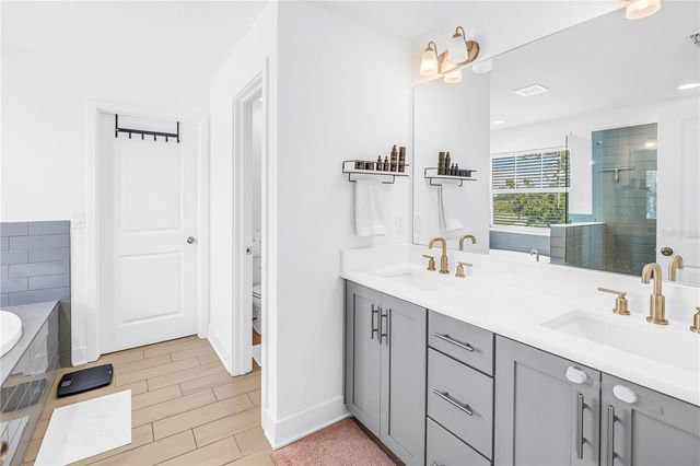 2119 CATALONIA WAY S, St Petersburg, FL 33712