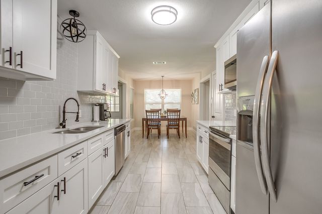 5704 Firewood Drive, Arlington, TX 76016