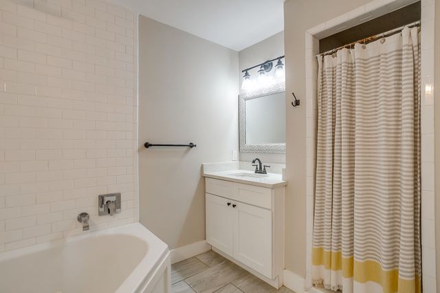 5704 Firewood Drive, Arlington, TX 76016