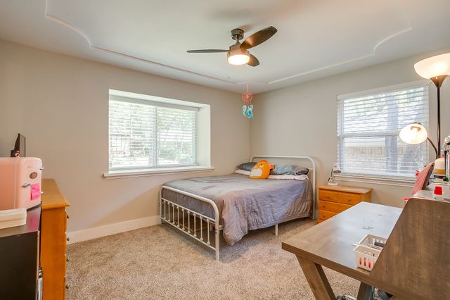 5704 Firewood Drive, Arlington, TX 76016