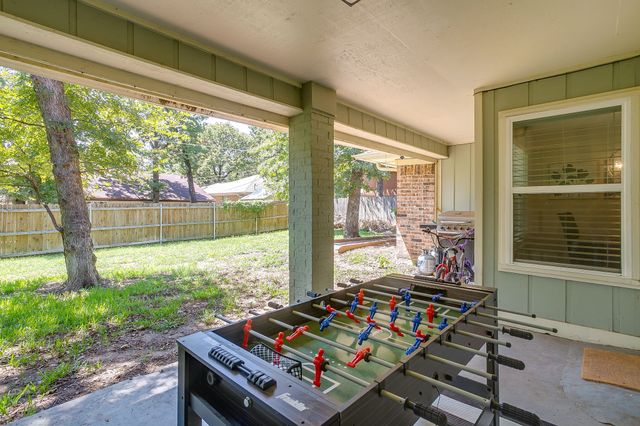 5704 Firewood Drive, Arlington, TX 76016