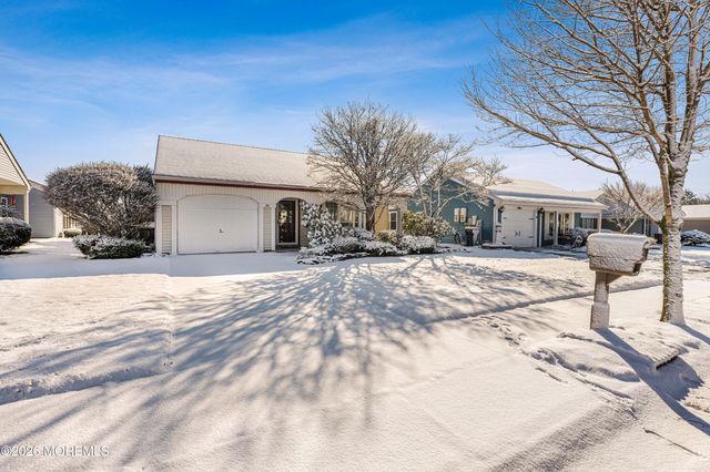 23 Blackthorn Place, Manchester, NJ 08759